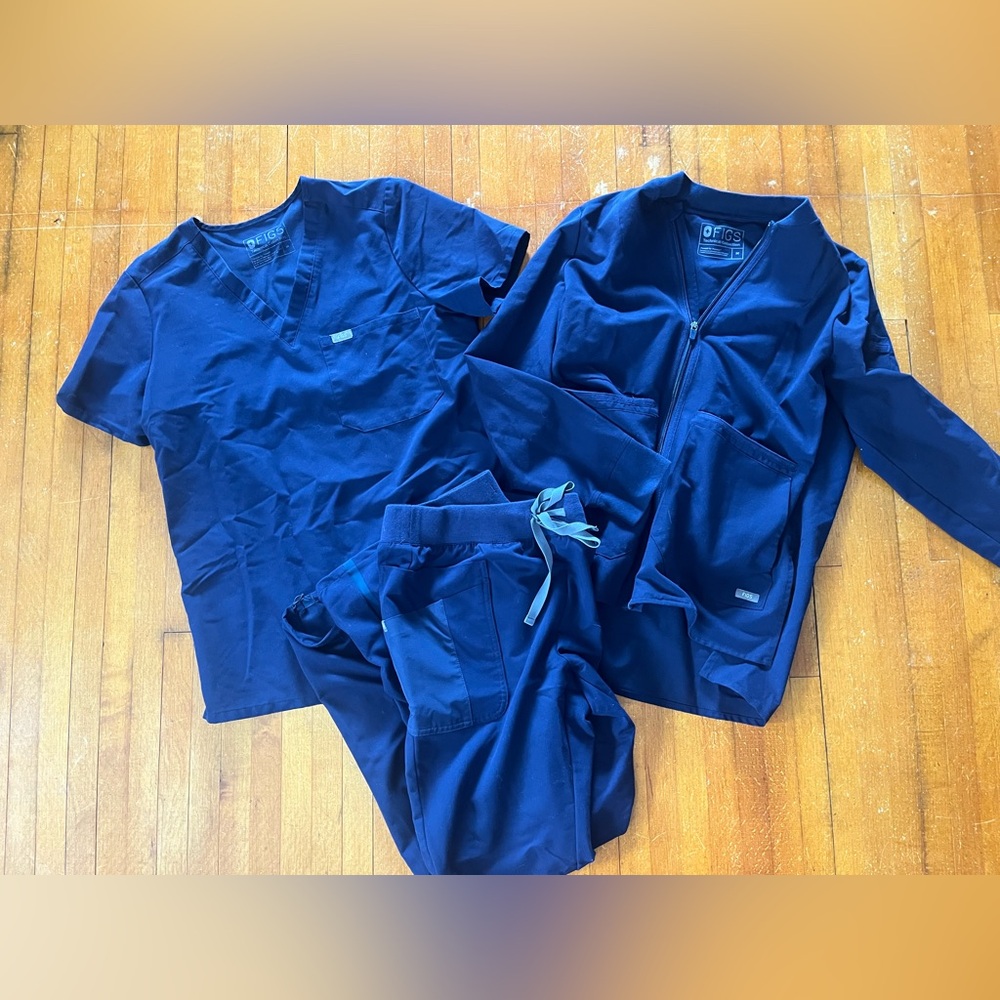 Figs Navy Scrub bundle with Jacket